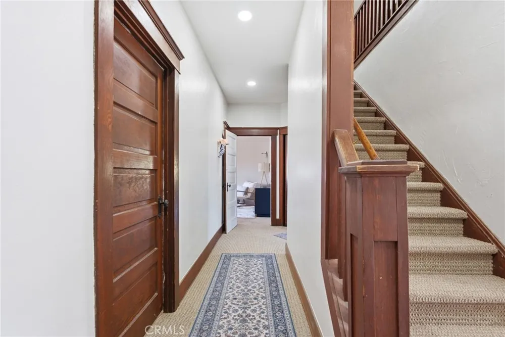 228 S Spring Lake Elsinore, CA 92530