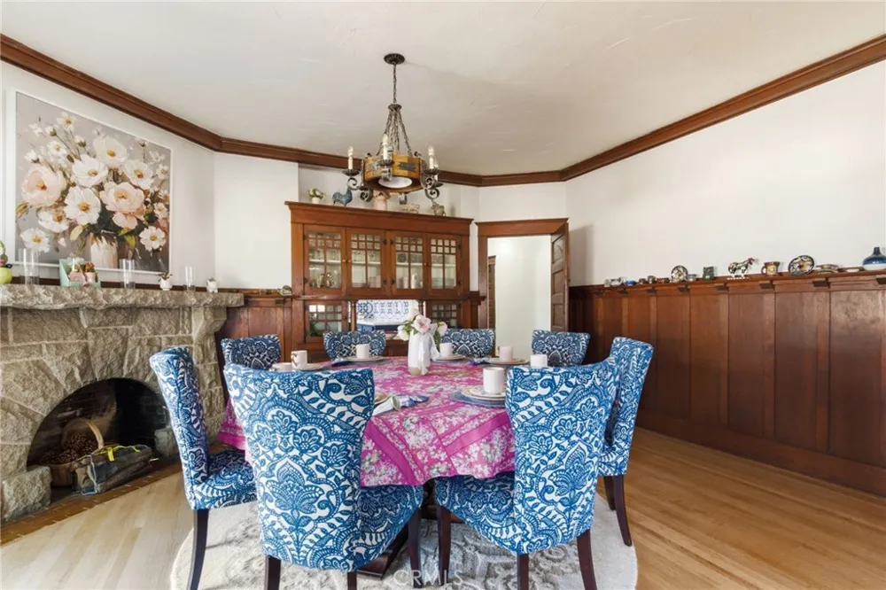228 S Spring Lake Elsinore, CA 92530