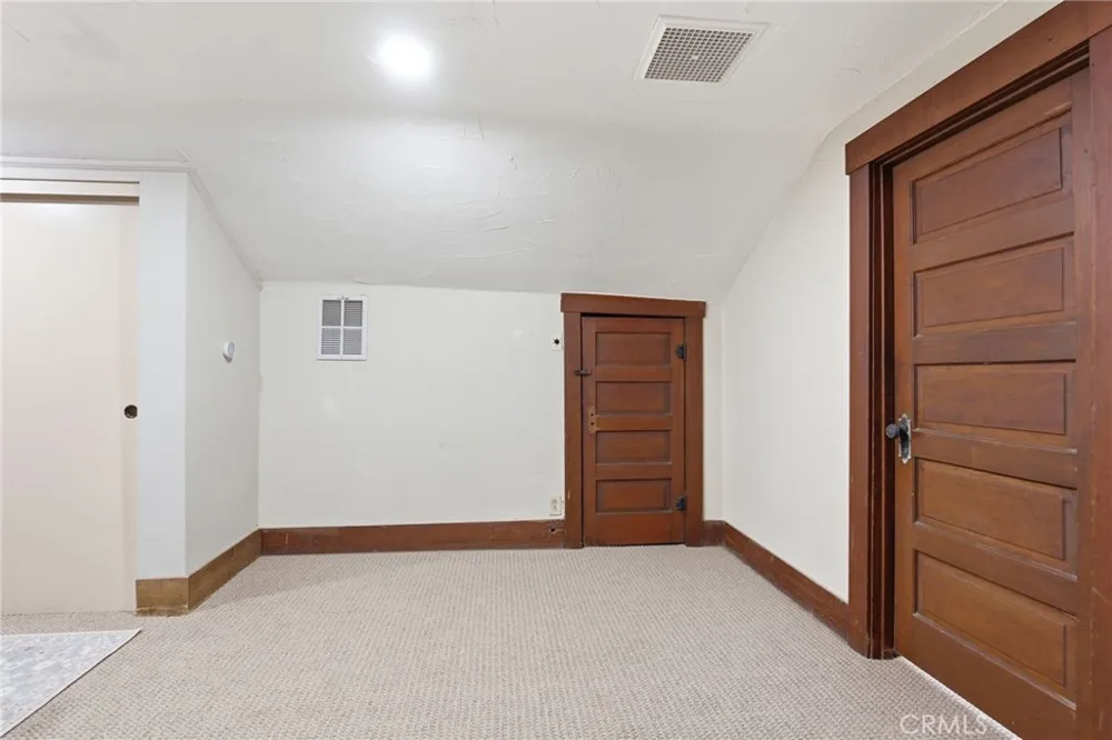 228 S Spring Lake Elsinore, CA 92530