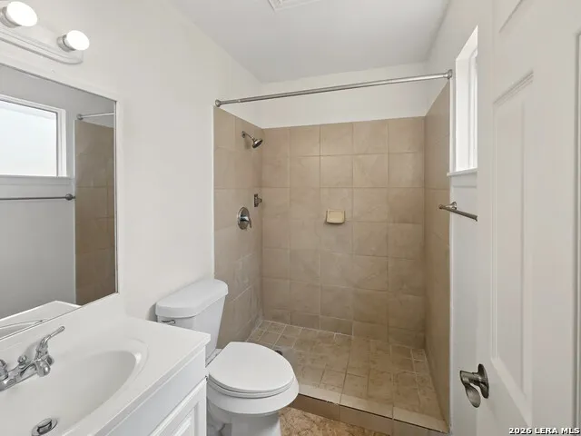 5847 Cliffmont Drive San Antonio, TX 78250