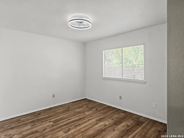 5847 Cliffmont Drive San Antonio, TX 78250
