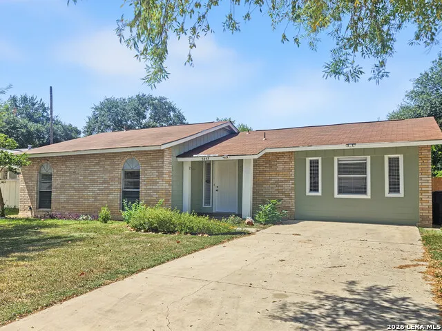 5847 Cliffmont Drive San Antonio, TX 78250