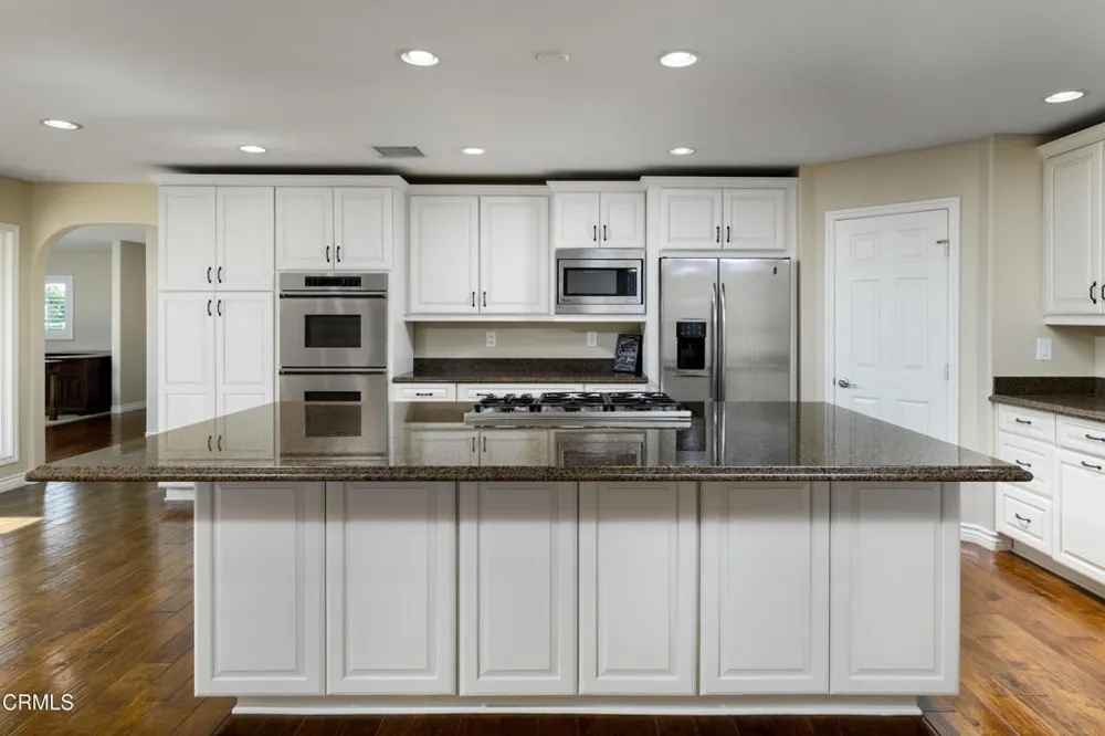 37 Bradford Avenue Camarillo, CA 93010