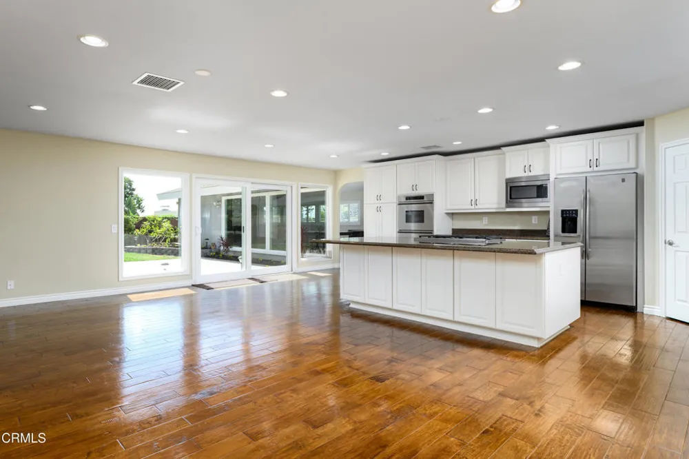 37 Bradford Avenue Camarillo, CA 93010