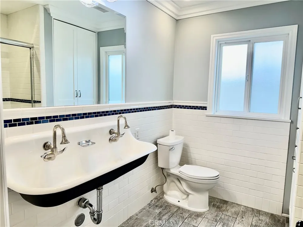 2649 Parish Burbank, CA 91504