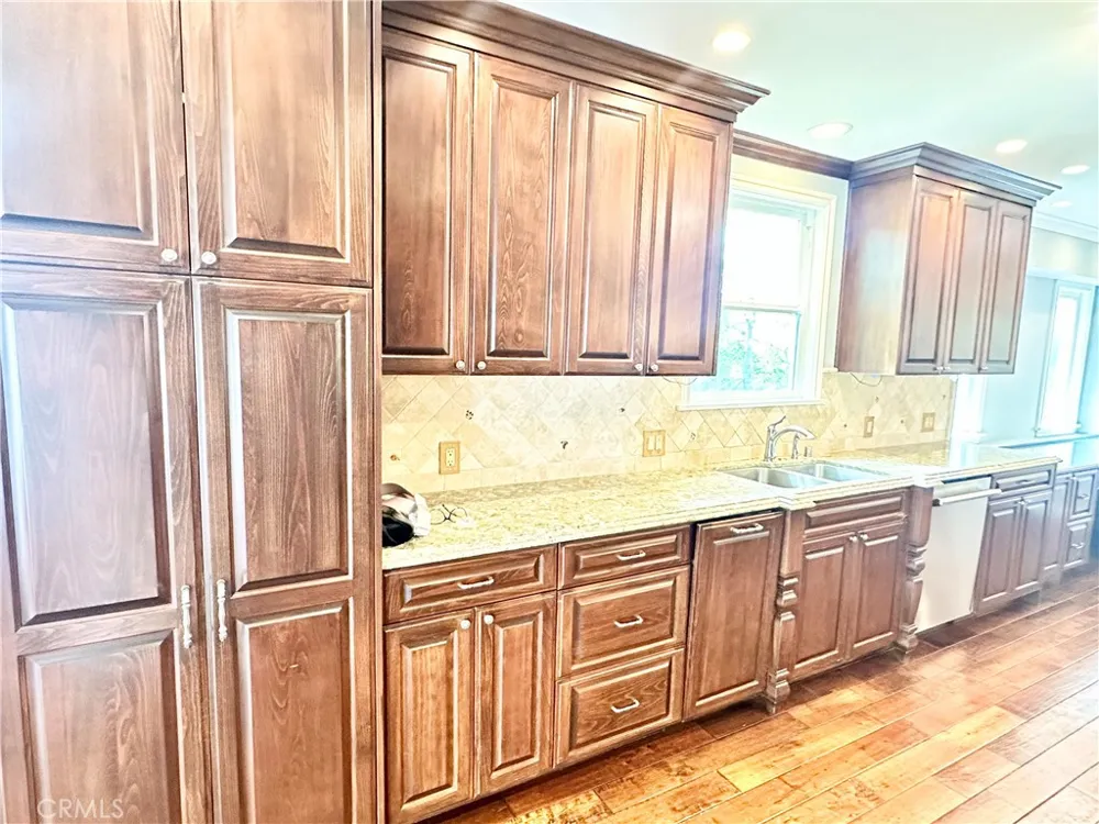 2649 Parish Burbank, CA 91504