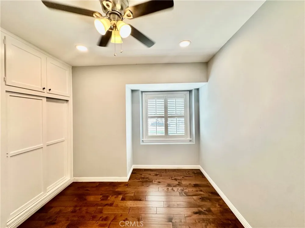 2649 Parish Burbank, CA 91504