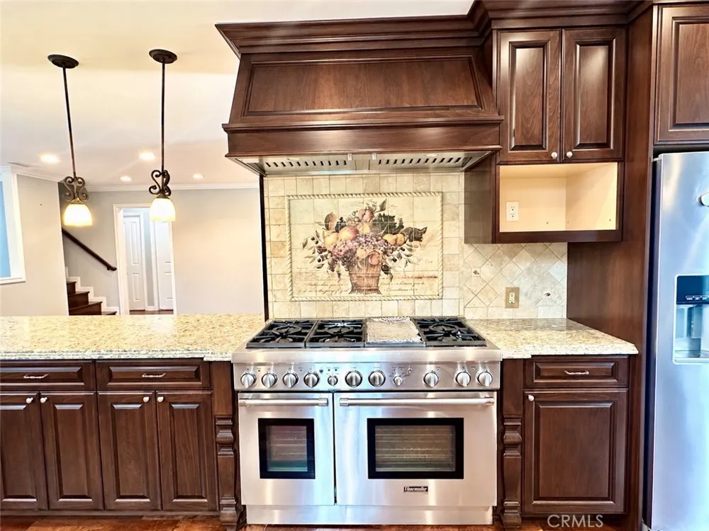 2649 Parish Burbank, CA 91504