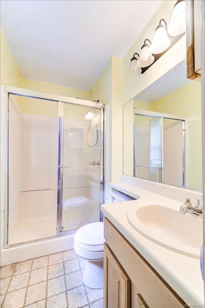14 Giovanni Court Monroe, NY 10950