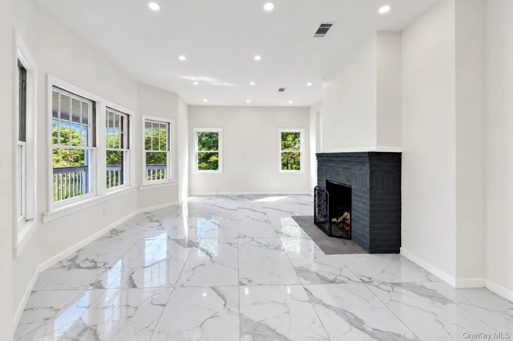 24 Summit Avenue Harriman, NY 10926