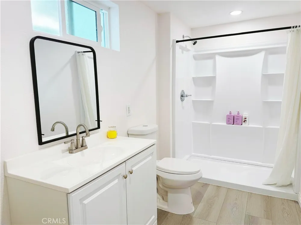 114 W Olive Pomona, CA 91766
