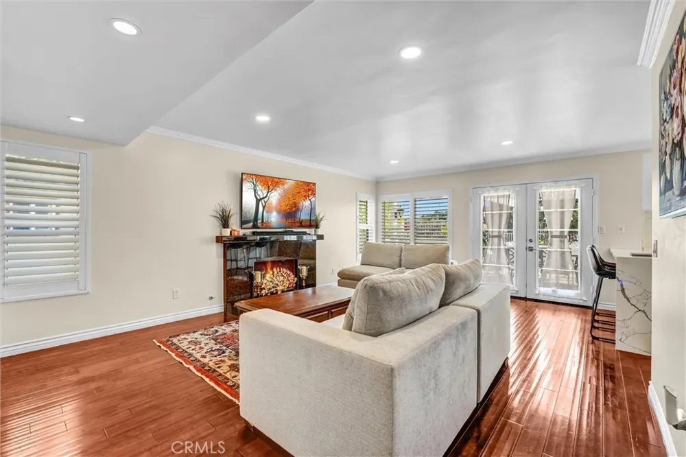 24541 Gardenstone Ln West Hills, CA 91307