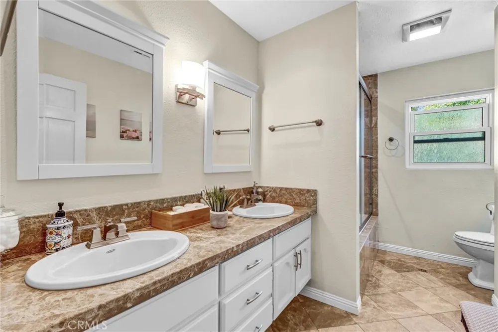 24541 Gardenstone Ln West Hills, CA 91307