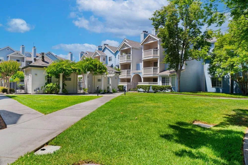 609 Arcadia Terrace #303 Sunnyvale, CA 94085