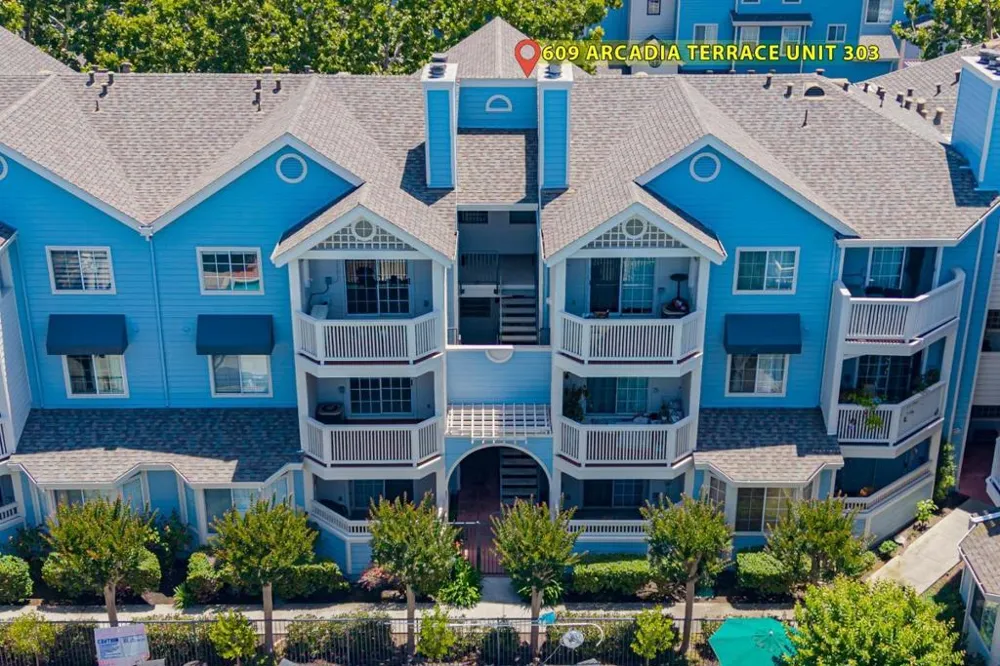 609 Arcadia Terrace #303 Sunnyvale, CA 94085