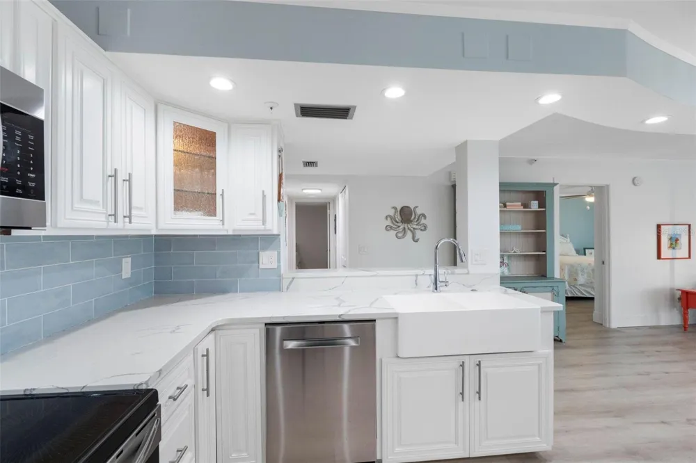 1310 GULF BOULEVARD #502 Indian Rocks Beach, FL 33785