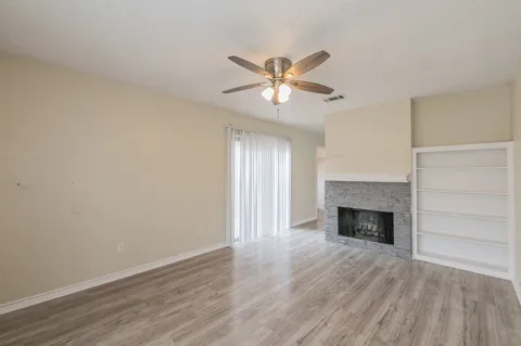 2760 Parkchester Drive