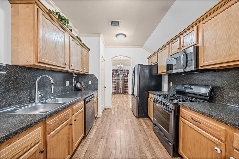 8421 Lawler Street Houston, TX 77051