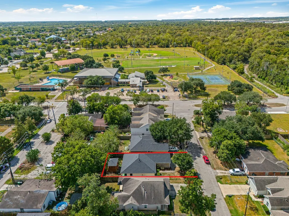 8421 Lawler Street Houston, TX 77051
