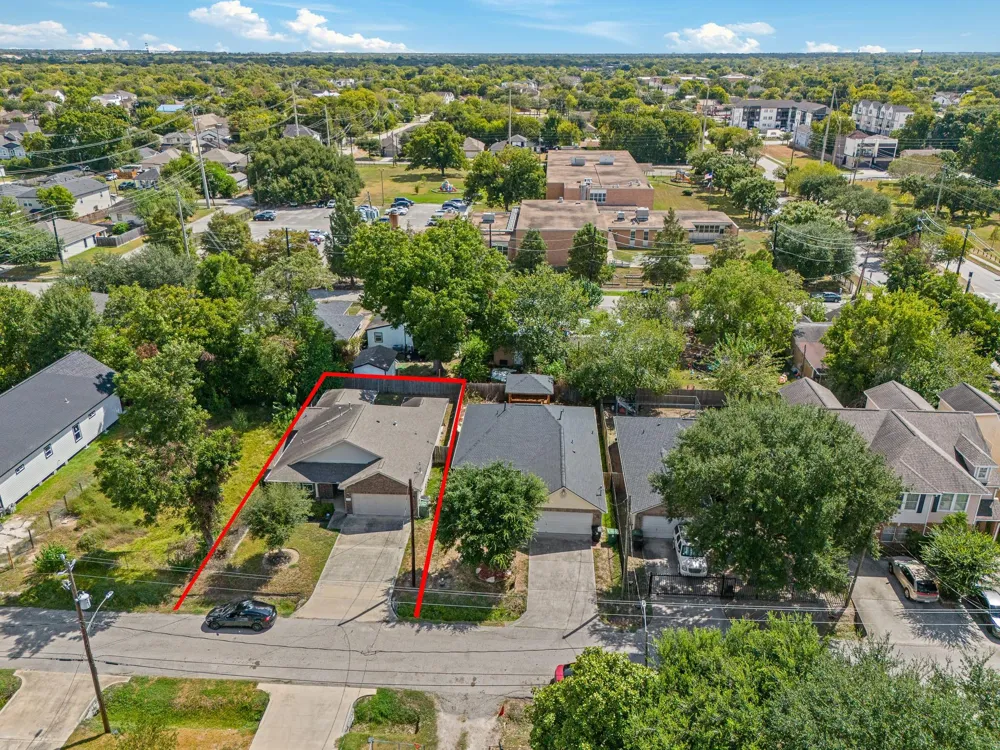 8421 Lawler Street Houston, TX 77051