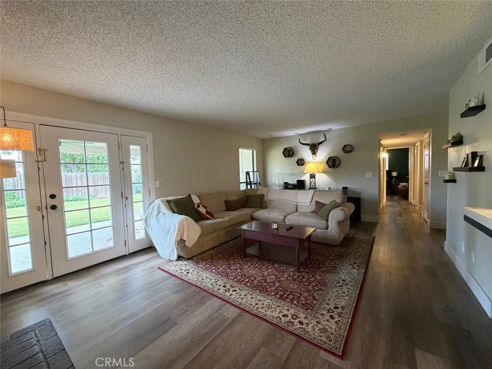3215 Miramonte Avenue Clovis, CA 93611