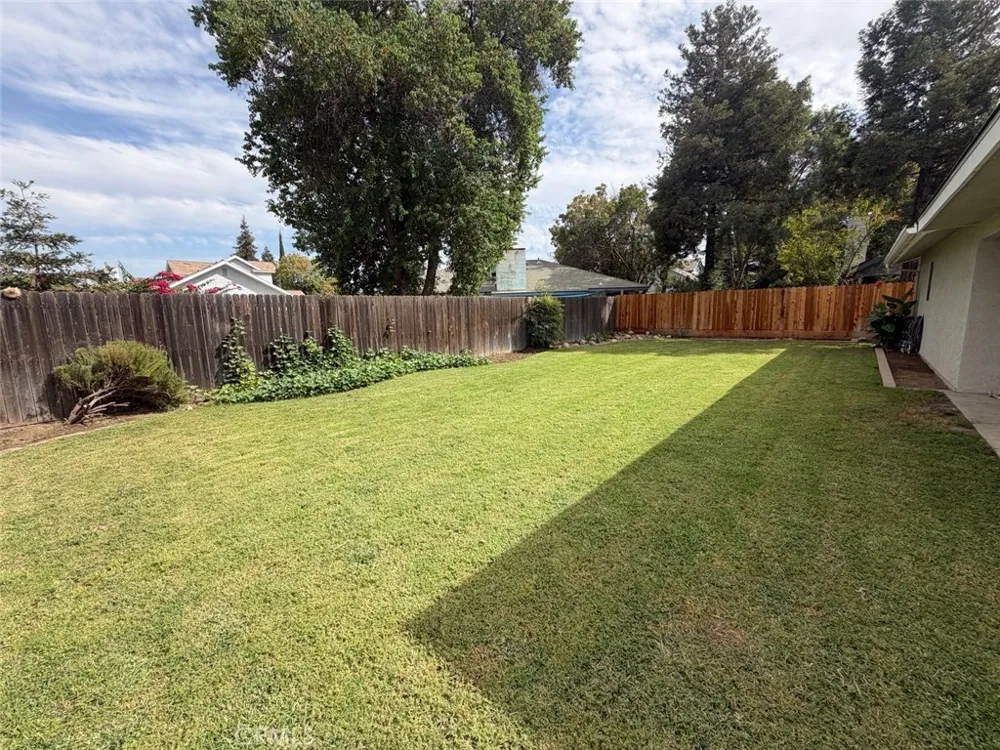 3215 Miramonte Avenue Clovis, CA 93611