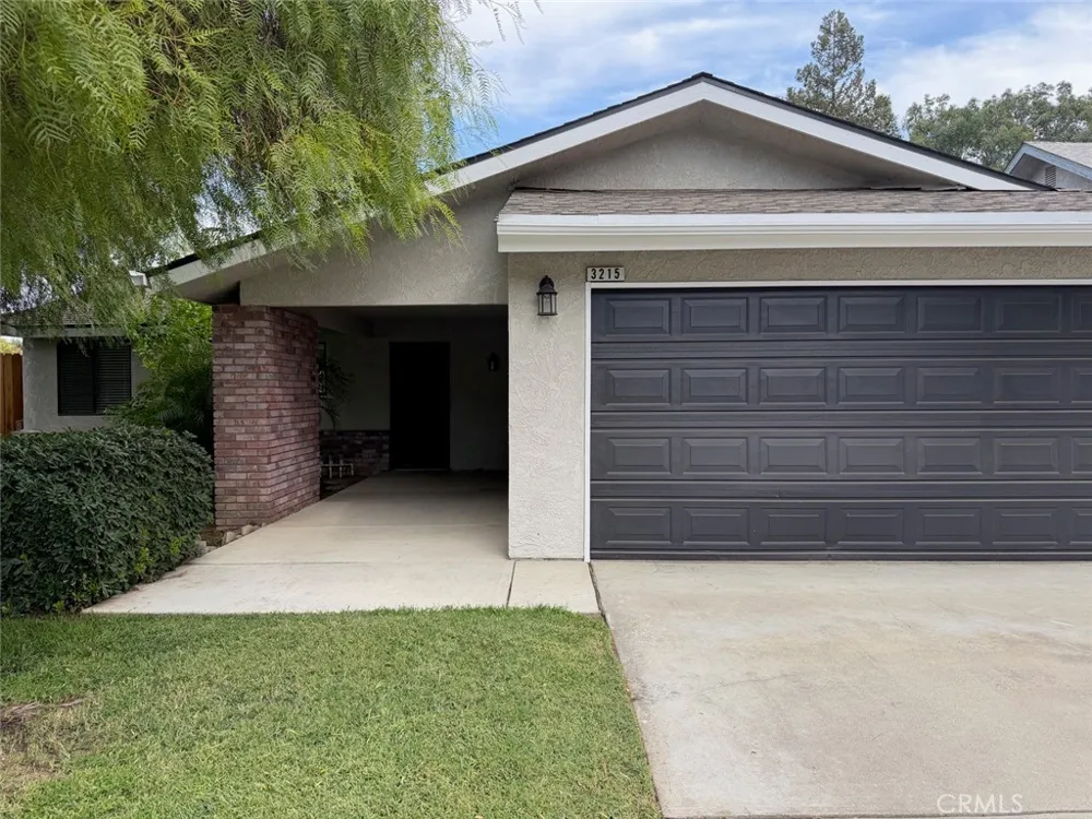 3215 Miramonte Avenue Clovis, CA 93611
