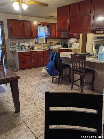 619 RICE RD San Antonio, TX 78220