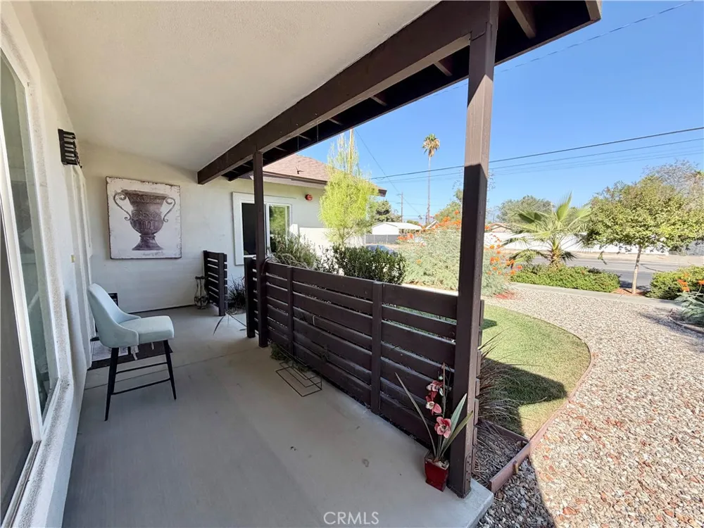 845 S San Jacinto Street Hemet, CA 92543