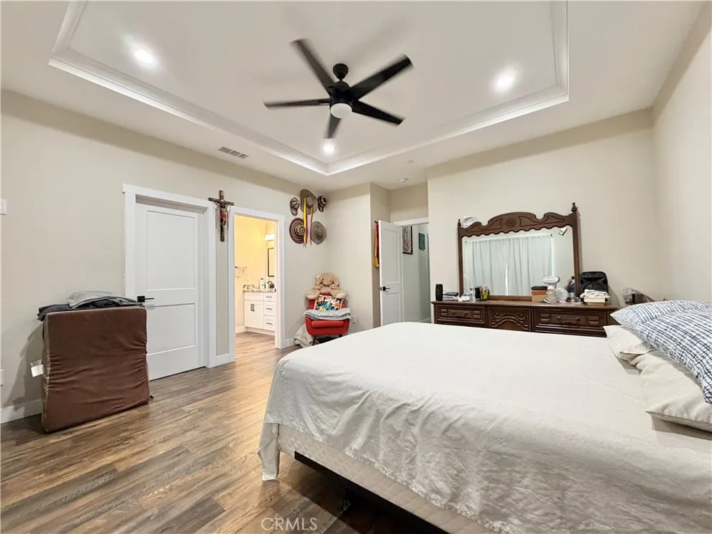 845 S San Jacinto Street Hemet, CA 92543