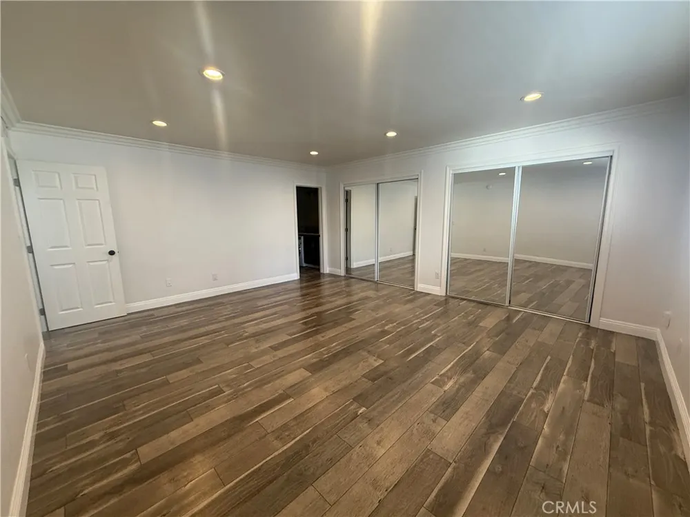 5354 Lindley #204 Los Angeles, CA 91316