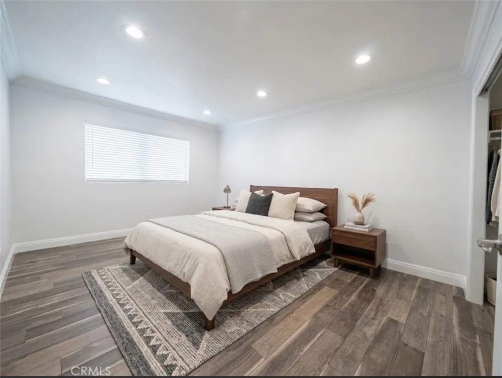 5354 Lindley #204 Los Angeles, CA 91316
