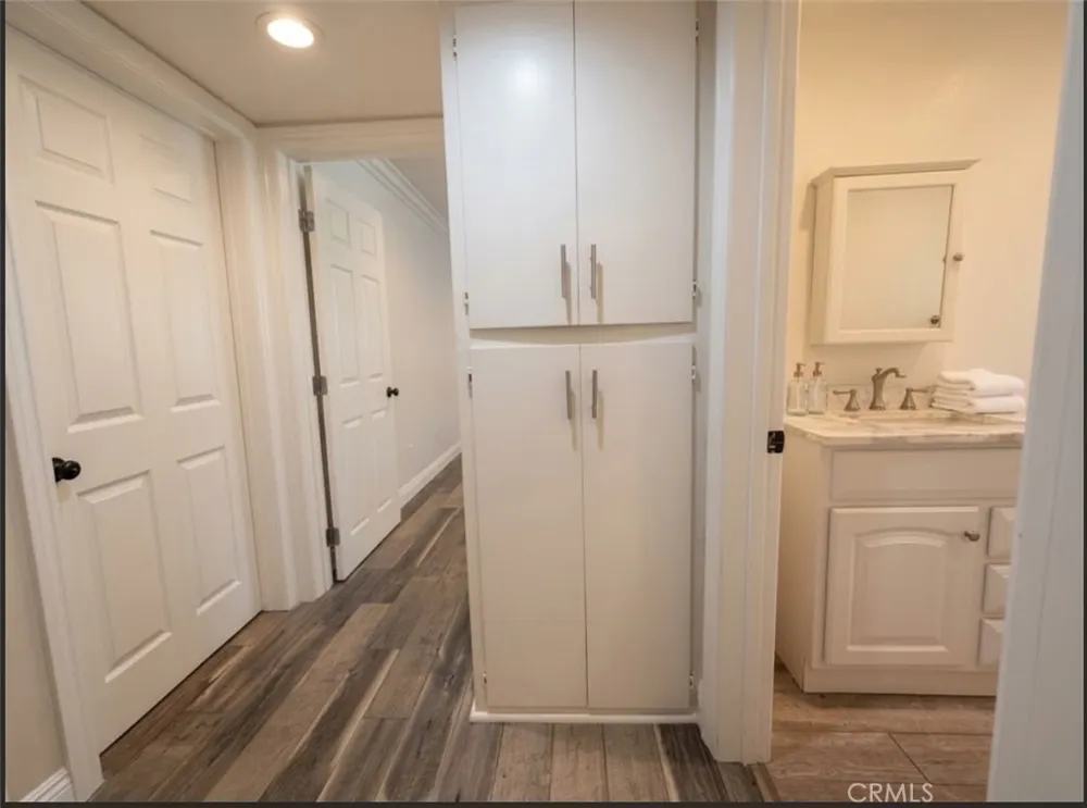 5354 Lindley #204 Los Angeles, CA 91316