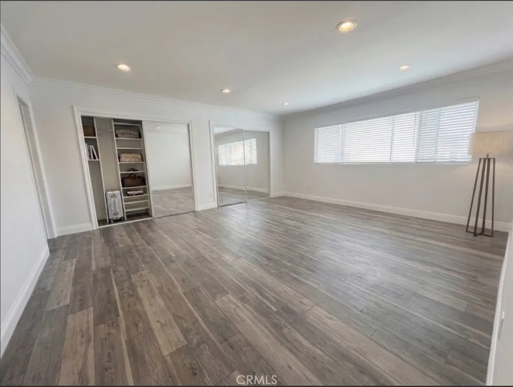 5354 Lindley #204 Los Angeles, CA 91316