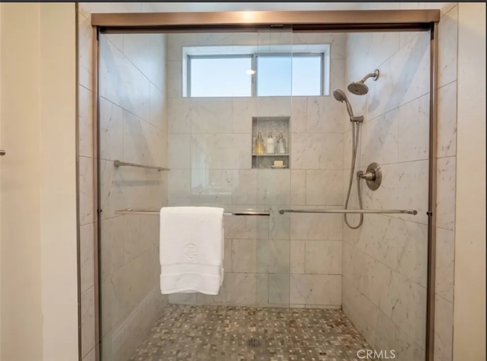 5354 Lindley #204 Los Angeles, CA 91316