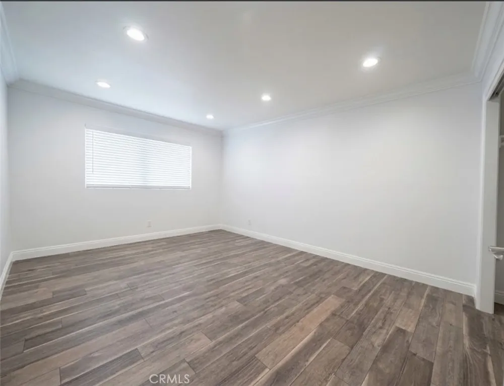 5354 Lindley #204 Los Angeles, CA 91316