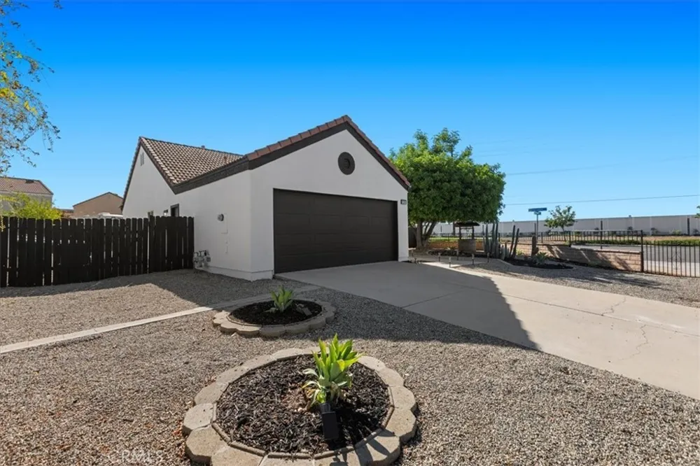 13994 Chagall Court Moreno Valley, CA 92553