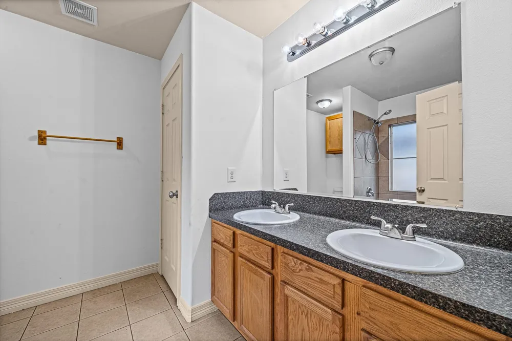 8421 Lawler Street Houston, TX 77051