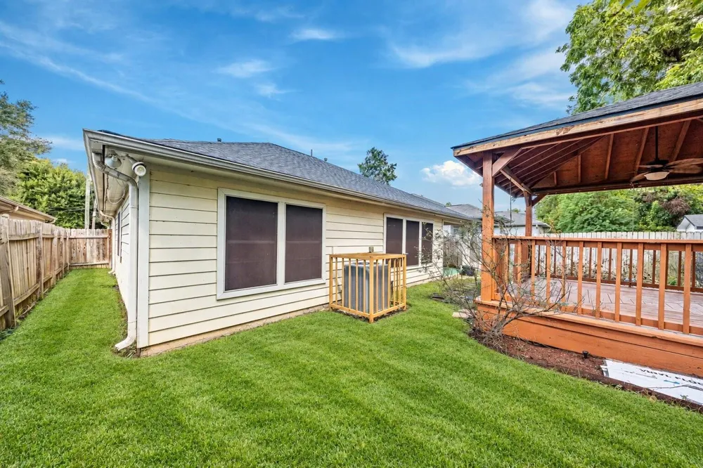 8421 Lawler Street Houston, TX 77051