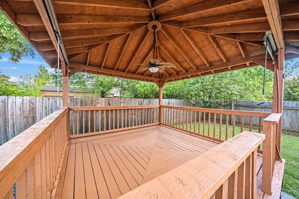 8421 Lawler Street Houston, TX 77051