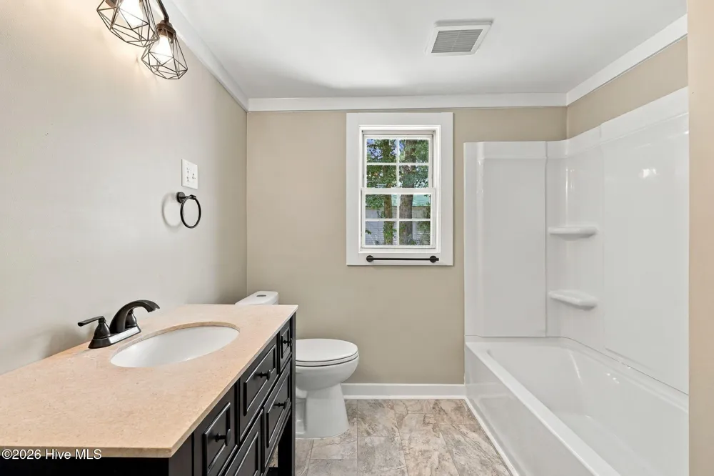 402 Front Street Hamilton, NC 27840