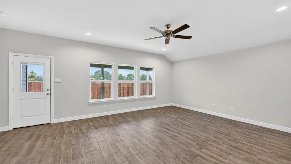 4225 CORNERSTONE CIRCLE Granbury, TX 76048