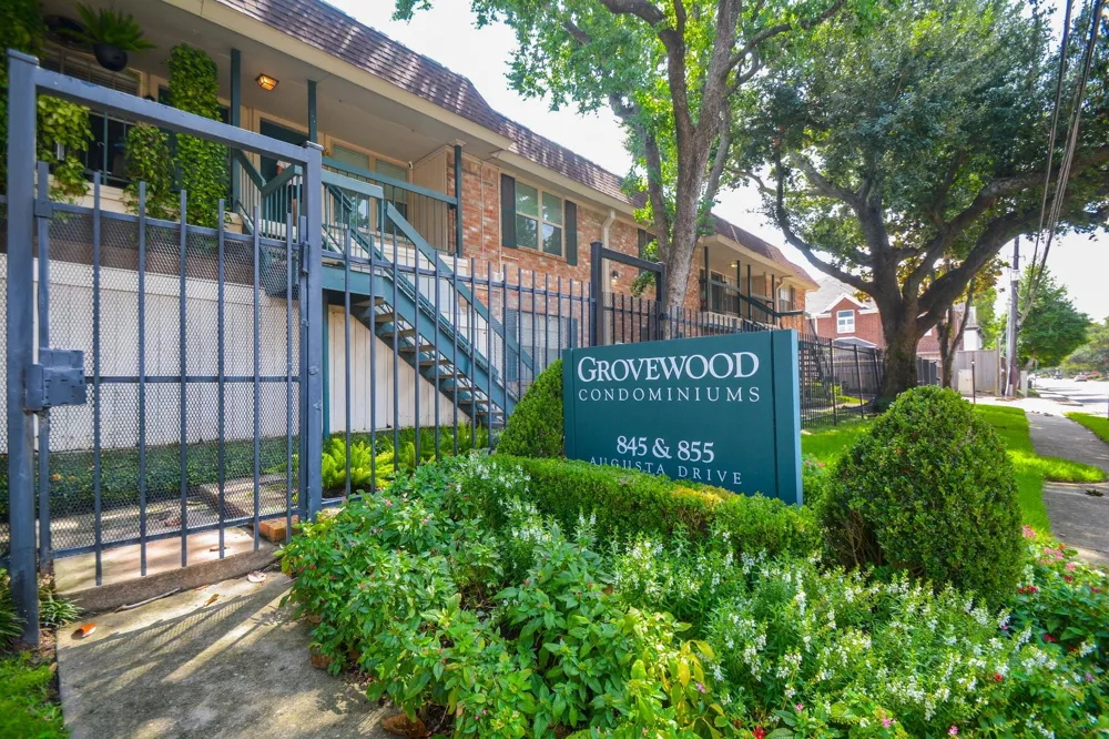 845 Augusta Drive #67 Houston, TX 77057