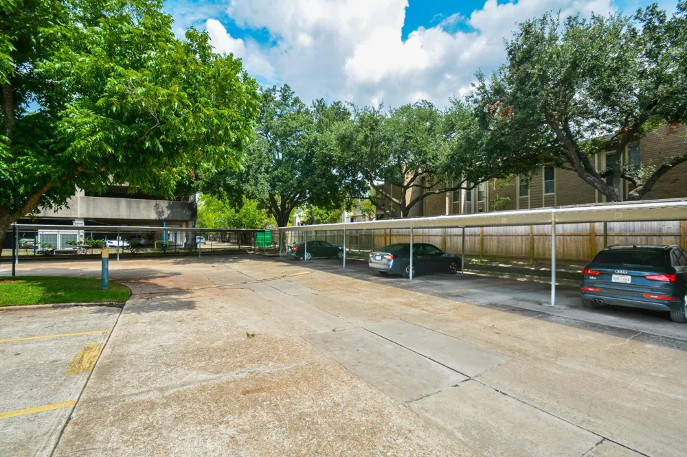 845 Augusta Drive #67 Houston, TX 77057