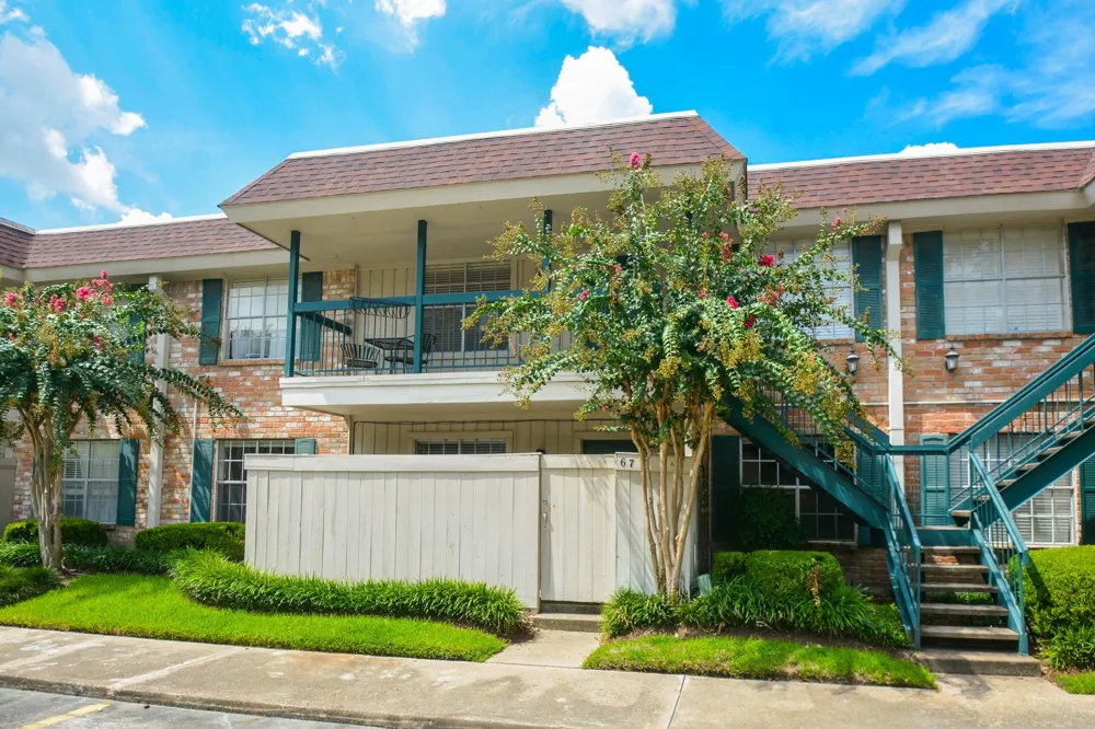845 Augusta Drive #67 Houston, TX 77057