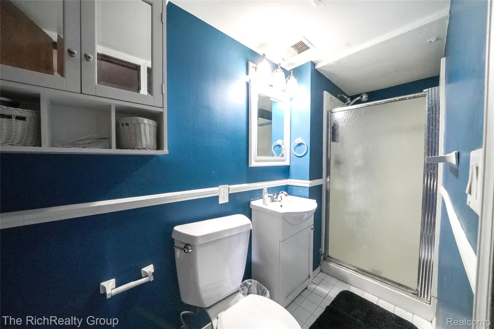 30350 Quinkert Street Roseville City, MI 48066