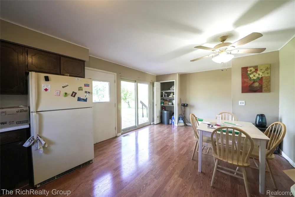 30350 Quinkert Street Roseville City, MI 48066
