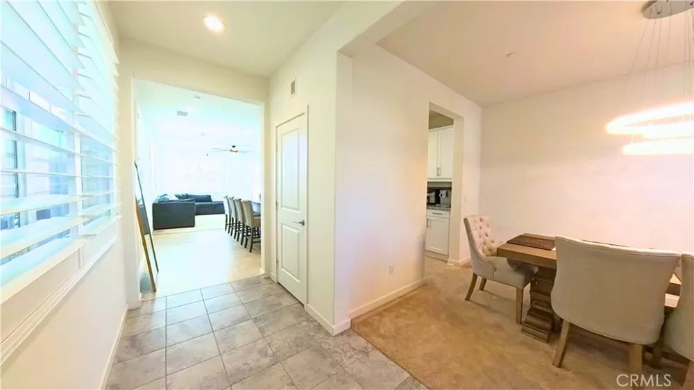 6035 Rio Bravo Eastvale, CA 92880