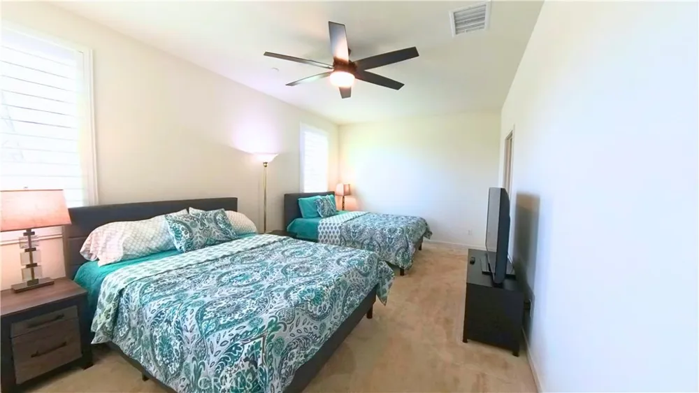 6035 Rio Bravo Eastvale, CA 92880