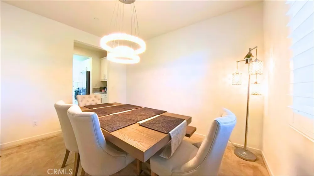 6035 Rio Bravo Eastvale, CA 92880